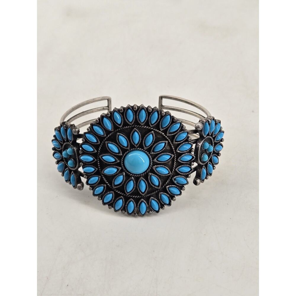Vtg 1970s Southwestern Conch Petit Point Faux Turquoise Cuff Bracelet Avon - Picture 9 of 9